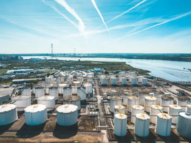 مادة البولي بروبيلين في إنجلترا: ماذا يعني نقل LyondellBasel-to-Velogy للمشترين في المملكة المتحدة